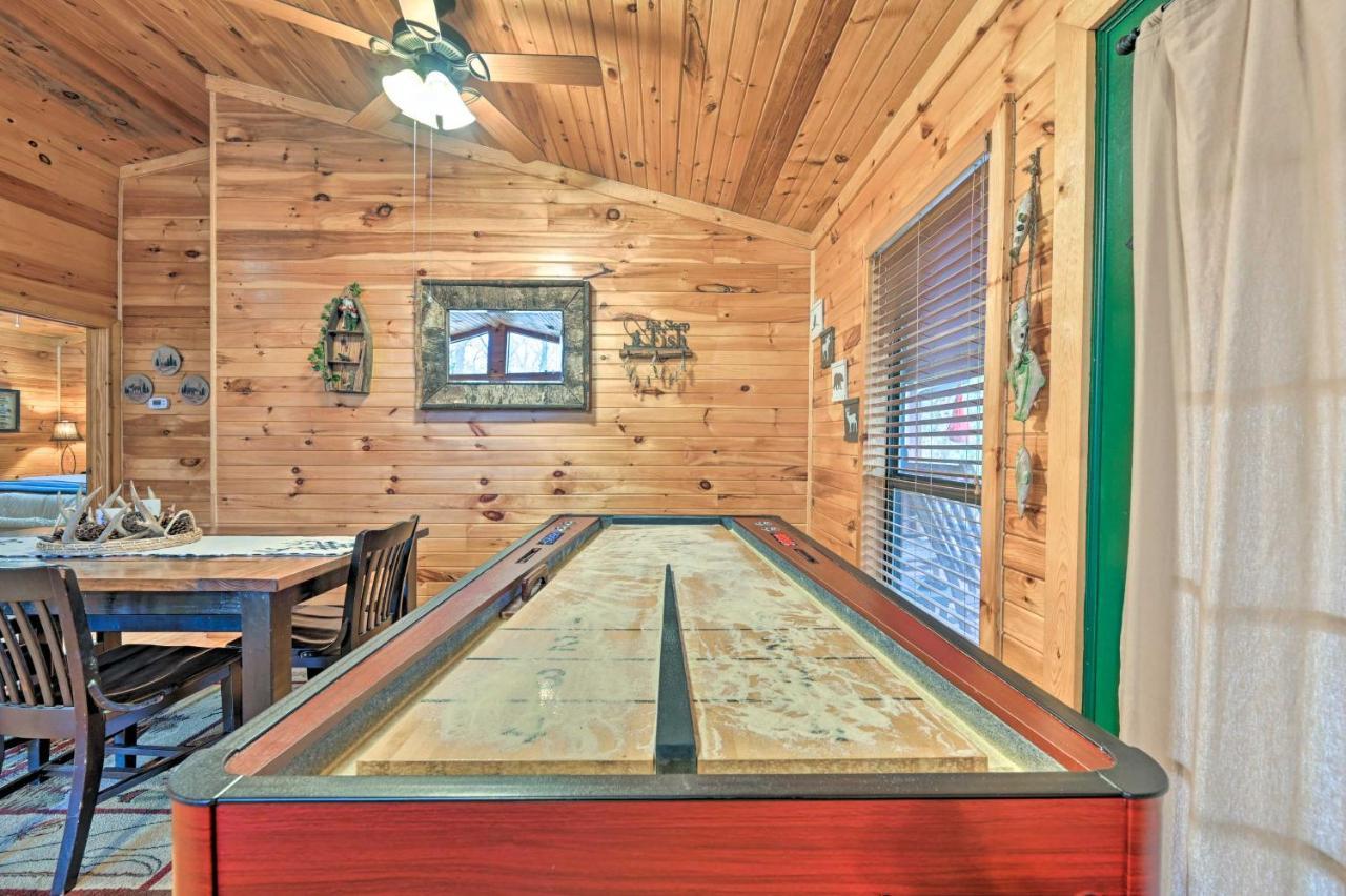 Quiet Woodsy Getaway With Hot Tub In Broken Bow Villa Stephens Gap Eksteriør billede