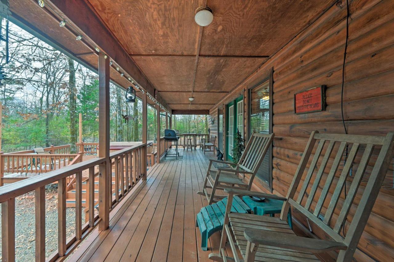 Quiet Woodsy Getaway With Hot Tub In Broken Bow Villa Stephens Gap Eksteriør billede