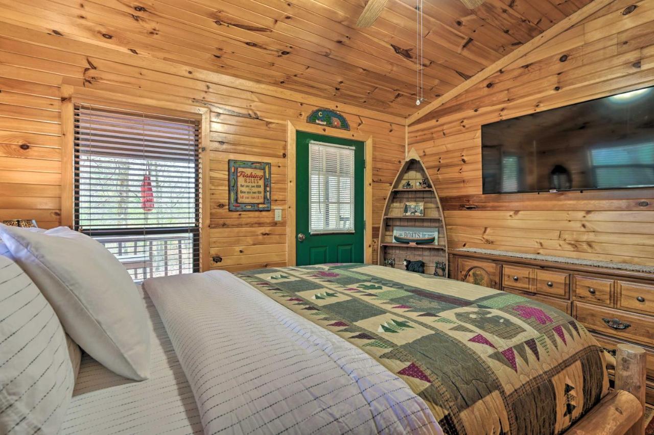 Quiet Woodsy Getaway With Hot Tub In Broken Bow Villa Stephens Gap Eksteriør billede