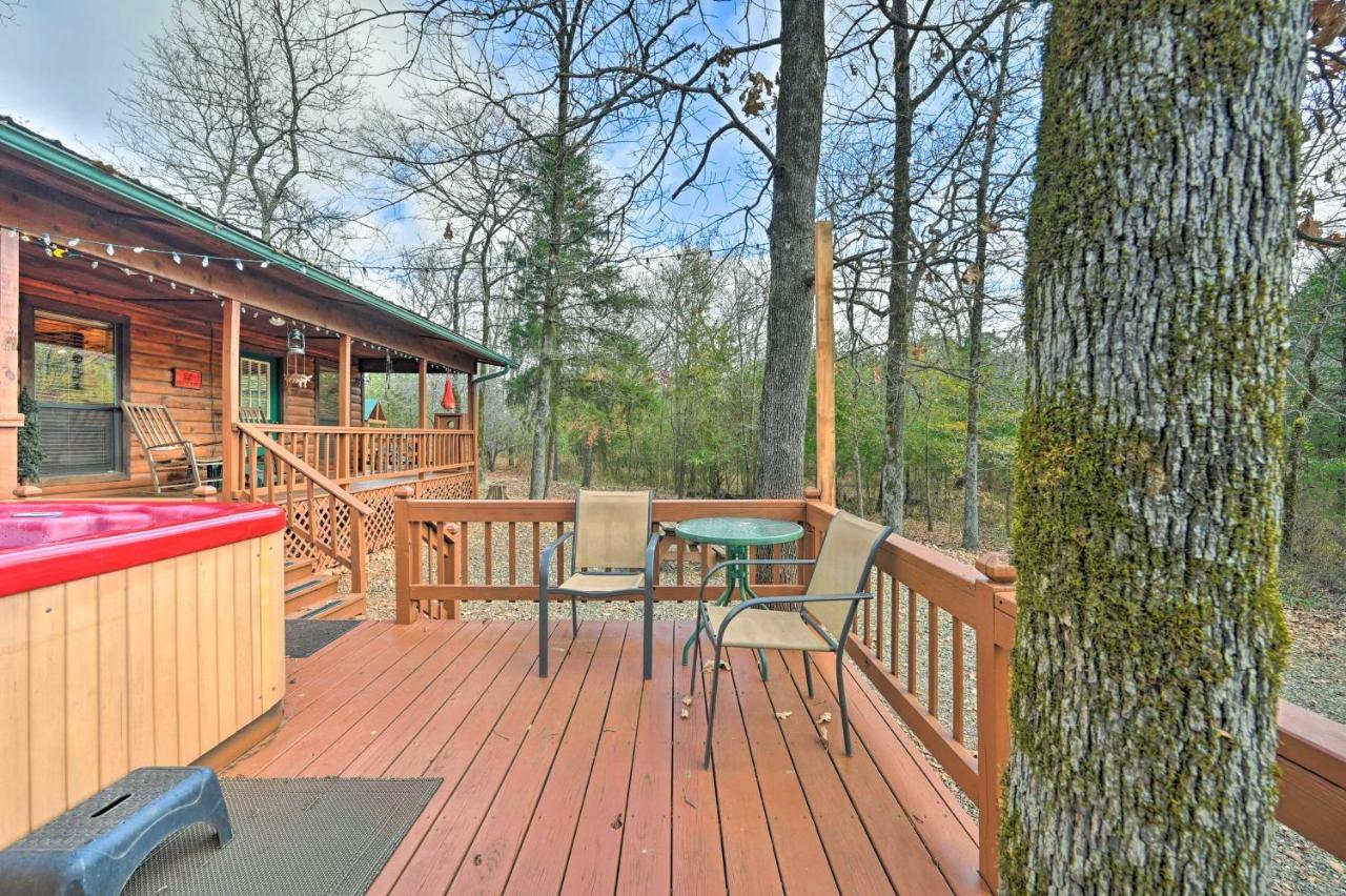 Quiet Woodsy Getaway With Hot Tub In Broken Bow Villa Stephens Gap Eksteriør billede